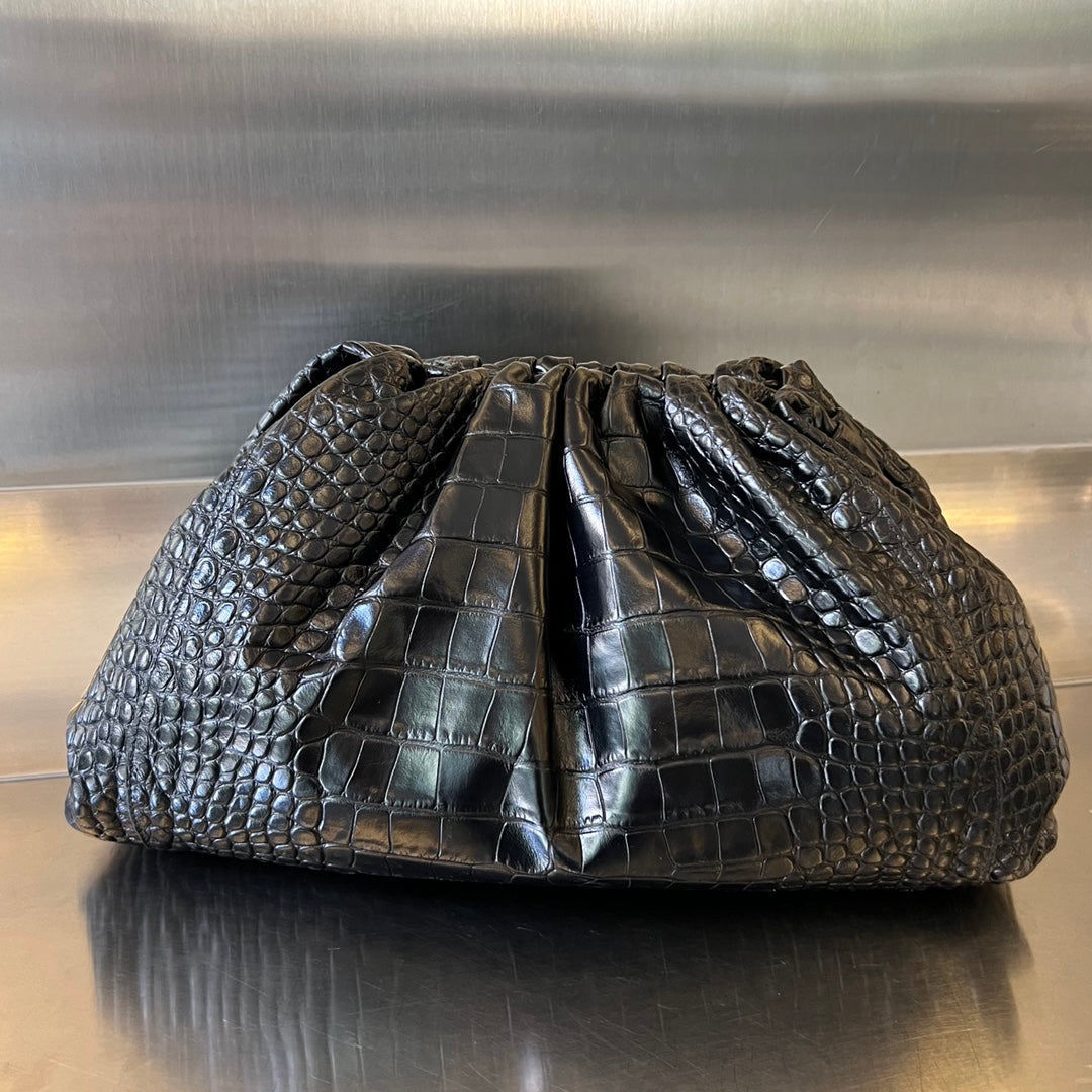 BOTTEGA VENETA POUCH collection