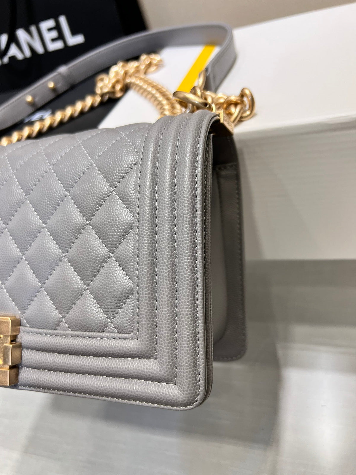 CHANEL BOY BAG MEDIUM 25 GREY CAVIAR GOLD HARDWARE