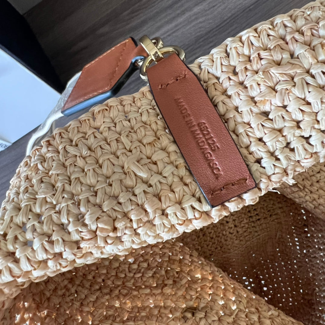 LOEWE 25S SLIT TOTE BAG 30 IN NATURAL CANVAS SHOULDER STRAP