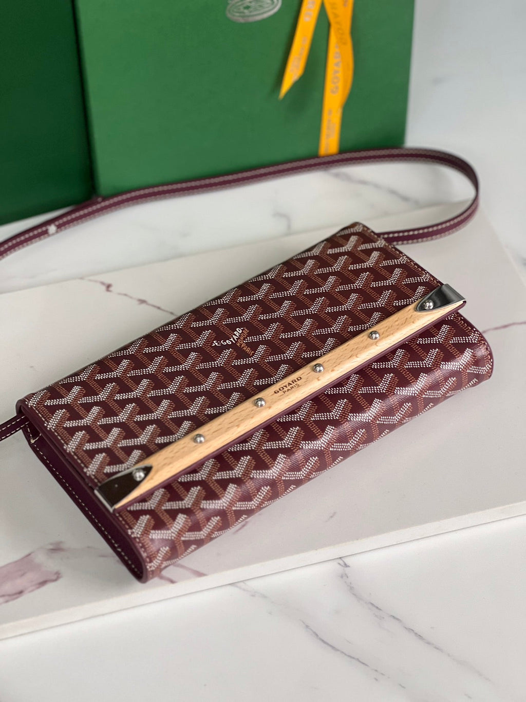 MONTE-CARLO PM CLUTCH 25 IN WINE RED GOYARDINE CANVAS