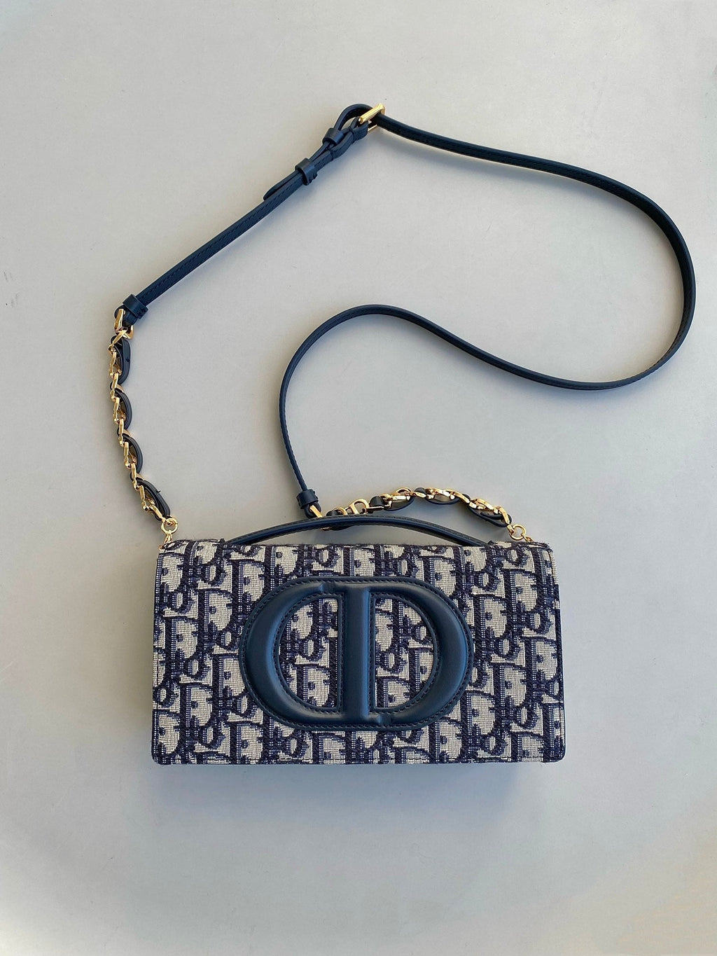 DIOR SIGNATURE CHAIN BAG 21 IN BLUE OBLIQUE JACQUARD