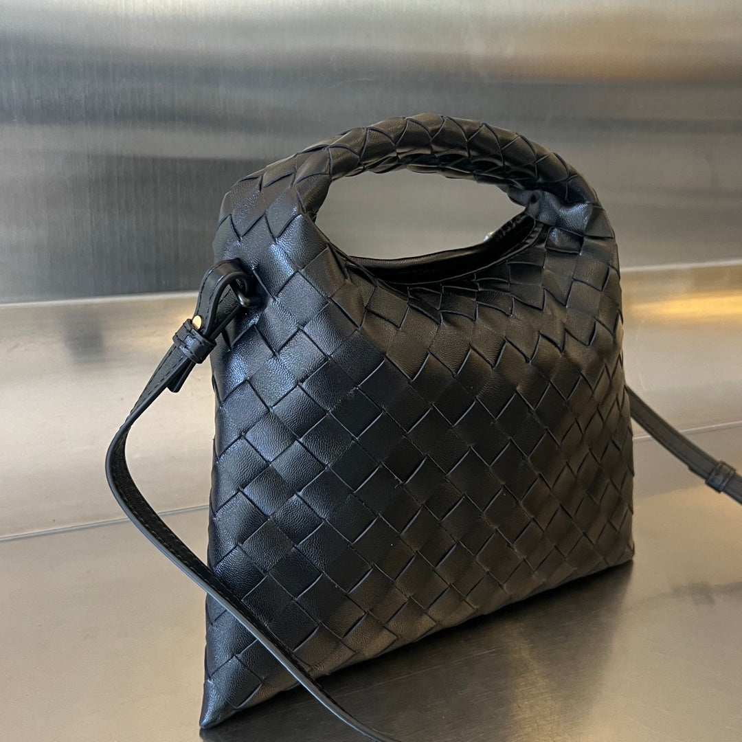 MINI HOP 25 IN BLACK CALFSKIN