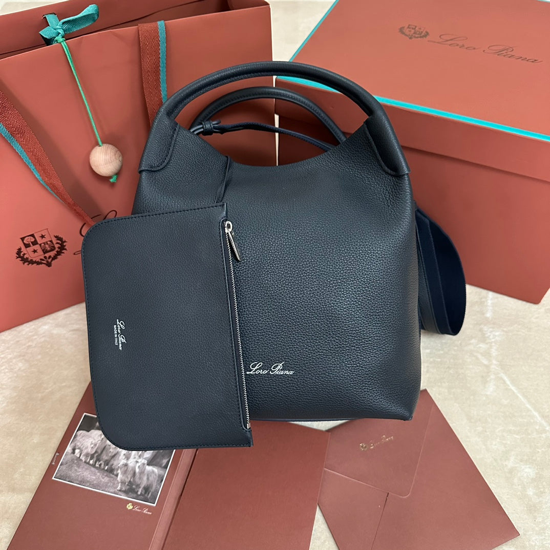 LARGE 36 BALE BAG IN DARK BLUE GRAINED CALFSKIN