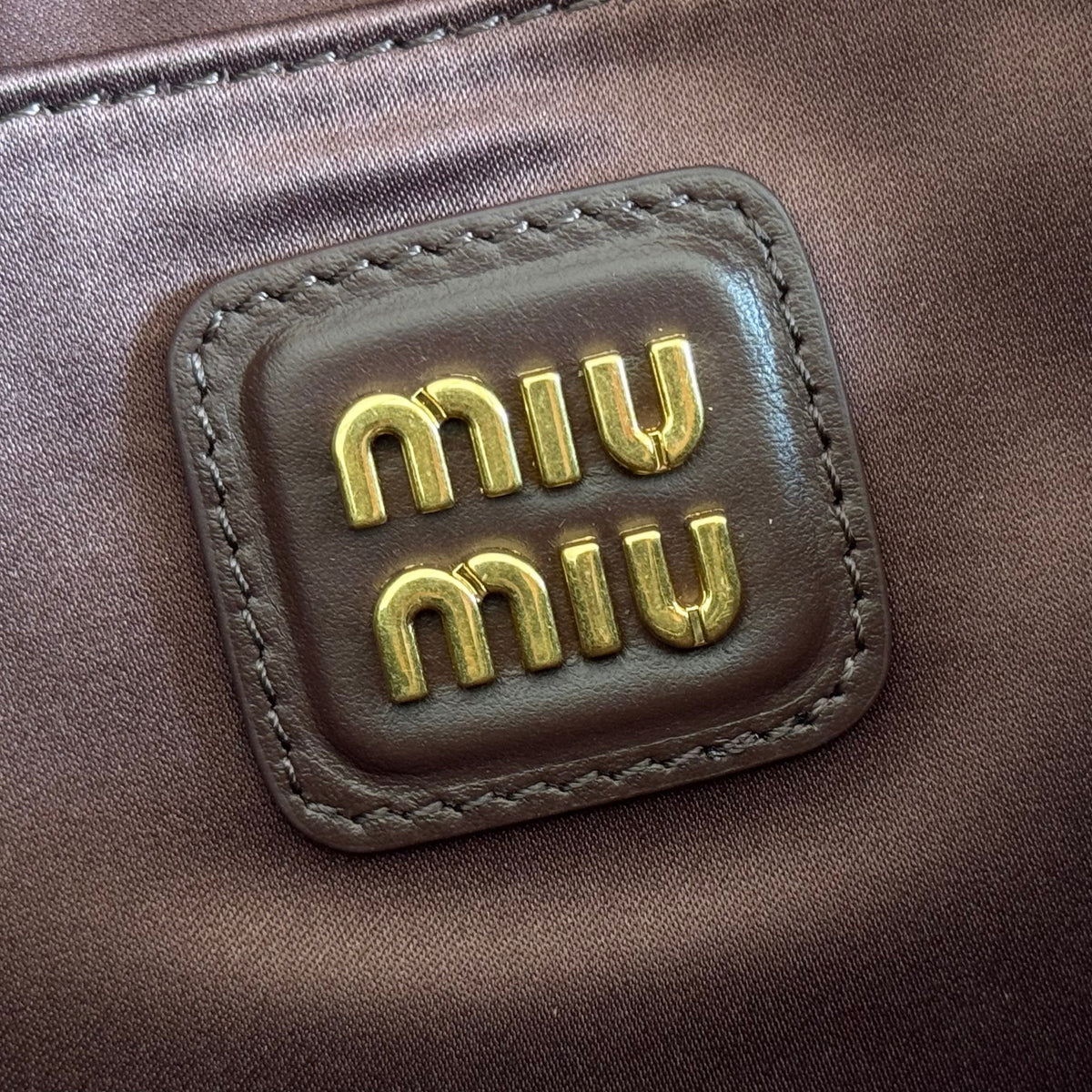 MIUMIU 26S ARCADIE BAG 19 IN DARK BROWN CALFSKIN GOLD HARDWARE