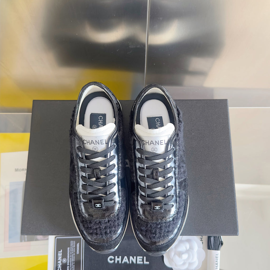 CHANEL 25S SNEAKERS 20MM IN BLACK CALFSKIN AND SUEDE