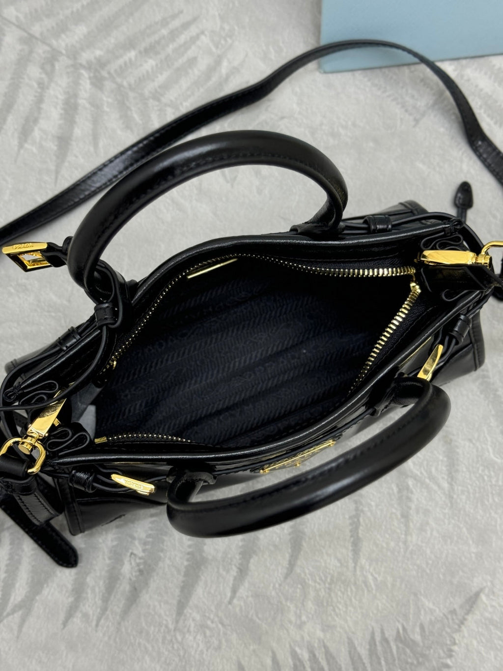 PRADA 25S BONNIE MINI HANDBAG 23 IN BLACK CALFSKIN GOLD HARDWRE