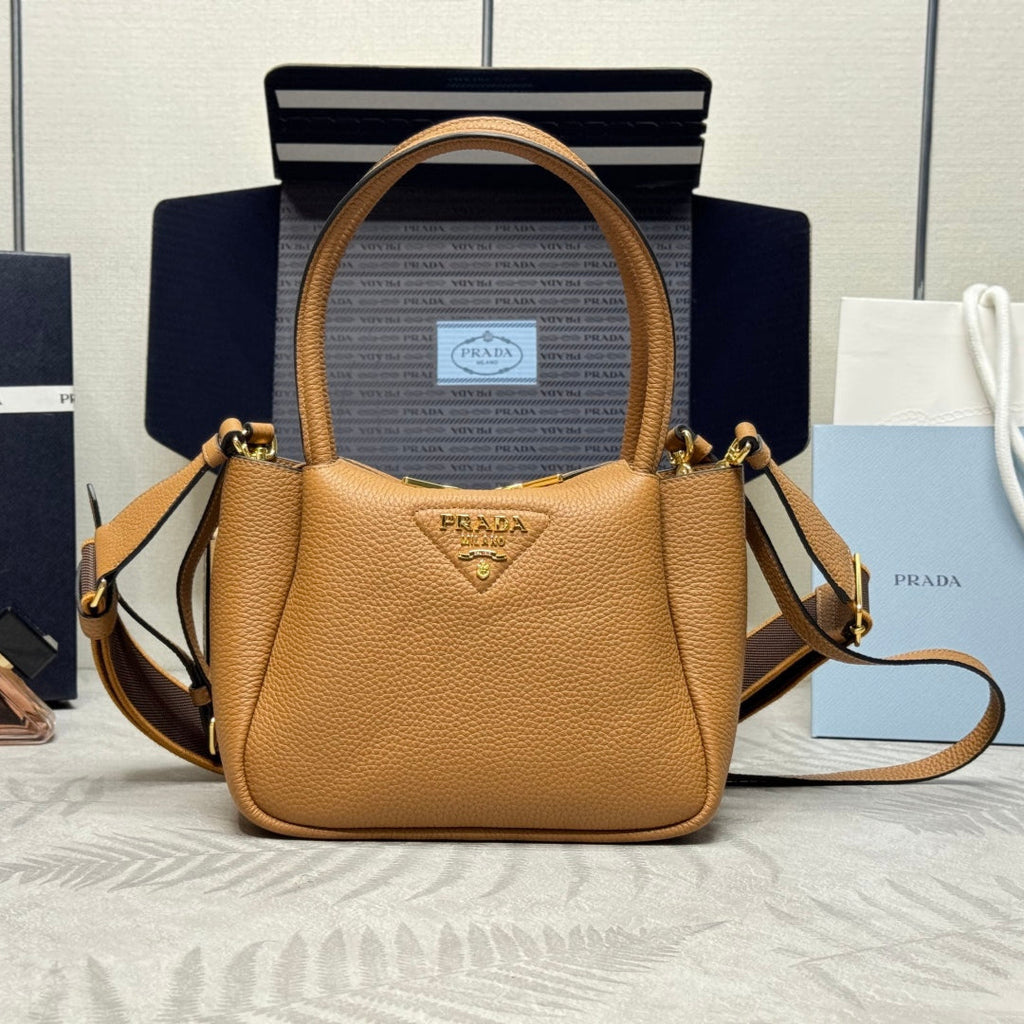 PRADA 25S SMALL BAG 23 IN CARAMEL CALFSKIN GOLD HARDWARE