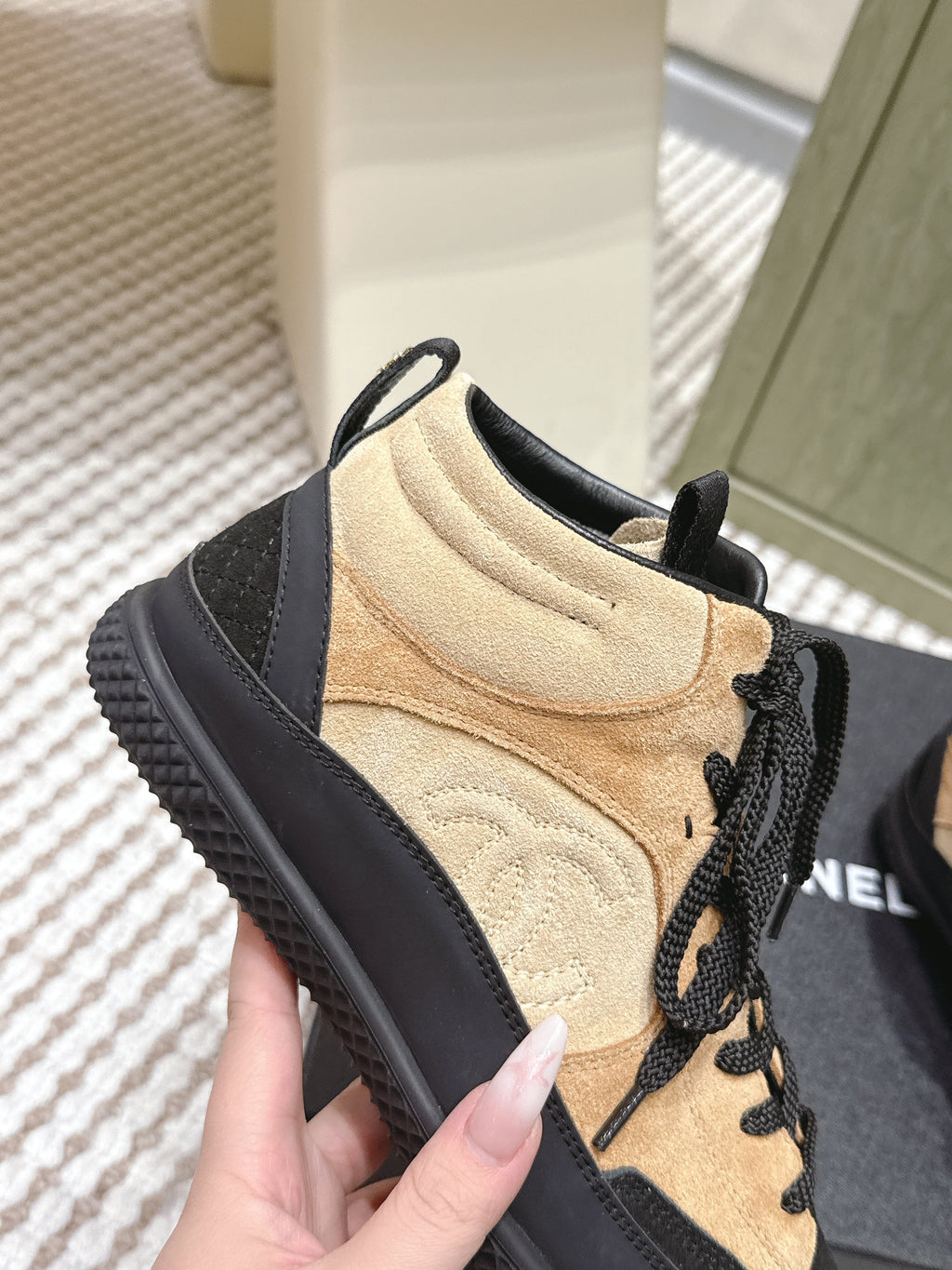 CHANEL 25S HIGH-TOP SNEAKERS IN BLACK AND BROWN CALFSKIN AND SUEDE