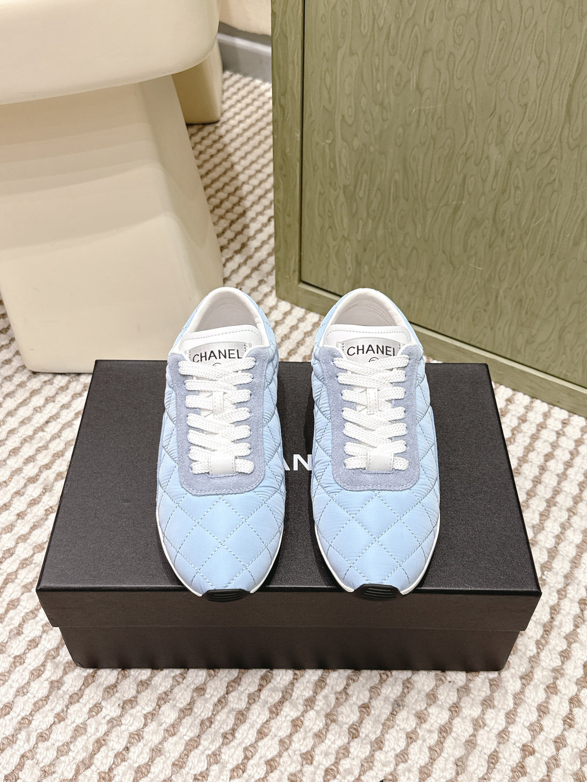 CHANEL 25S SNEAKERS IN LIGHT BLUE CALFSKIN AND SUEDE