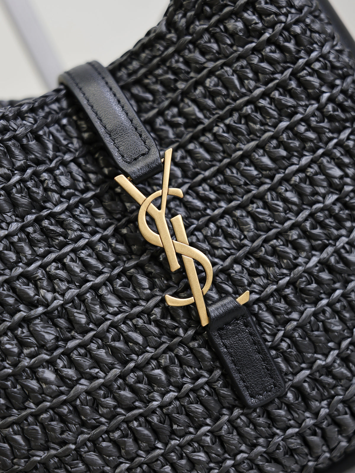 YSL 25S LE 5 À 7 SUPPLE SMALL 16 IN BLACK RAFFIA AND LEATHER GOLD HARDWRE