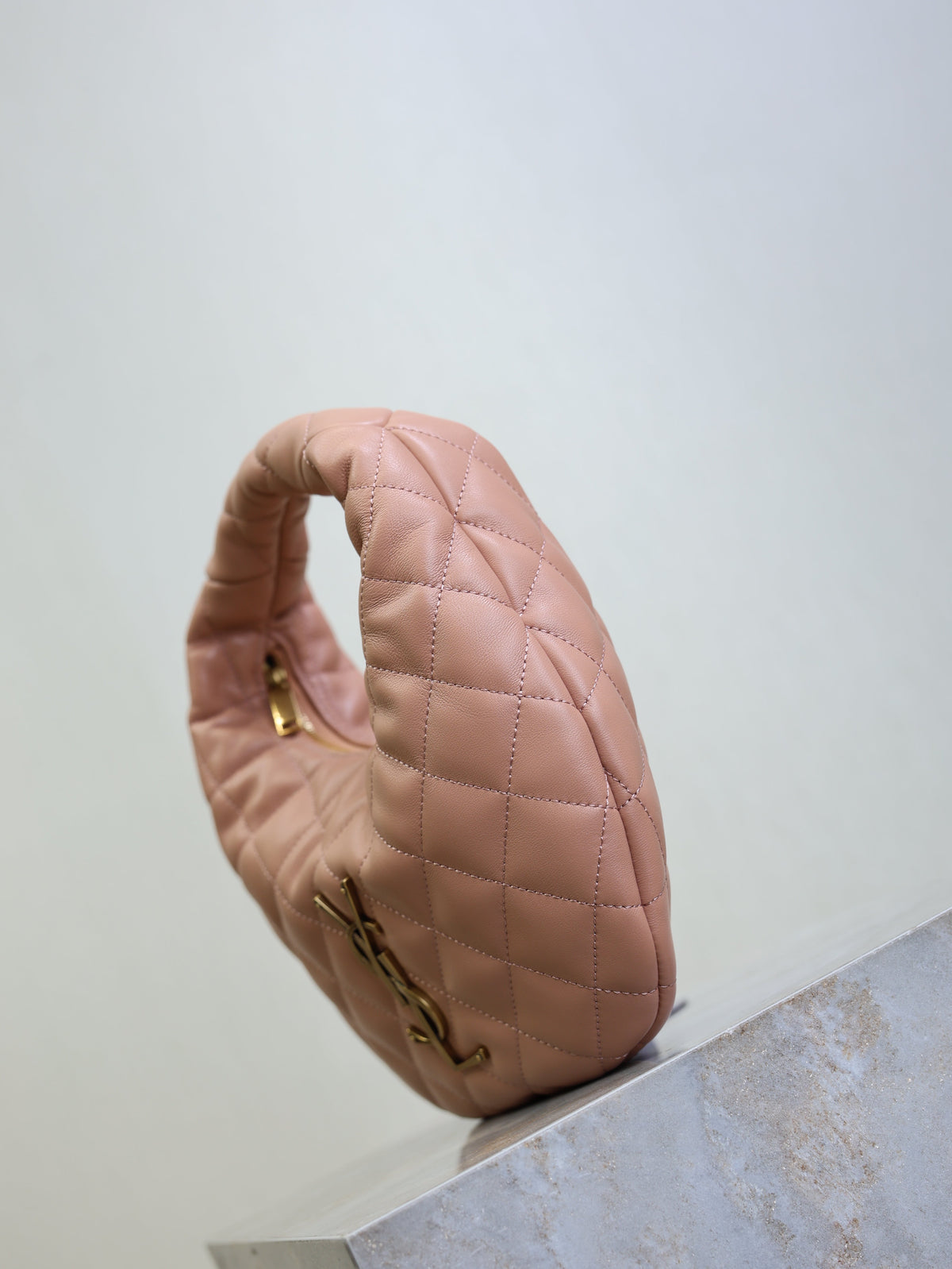 YSL 25S ICARINO 17 IN HORTENSIA QUILTED CALFSKIN GOLD HARDWRE