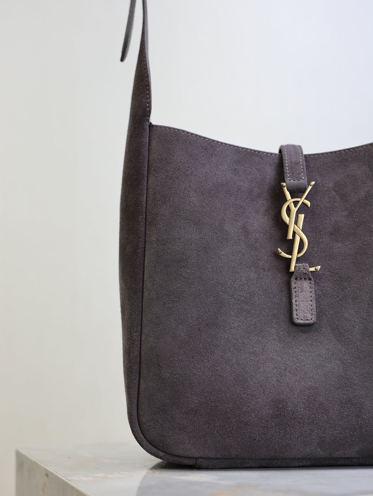 YSL 25S LE 5 À 7 SUPPLE SMALL 23 IN DARK GRAY SUEDE GOLD HARDWARE