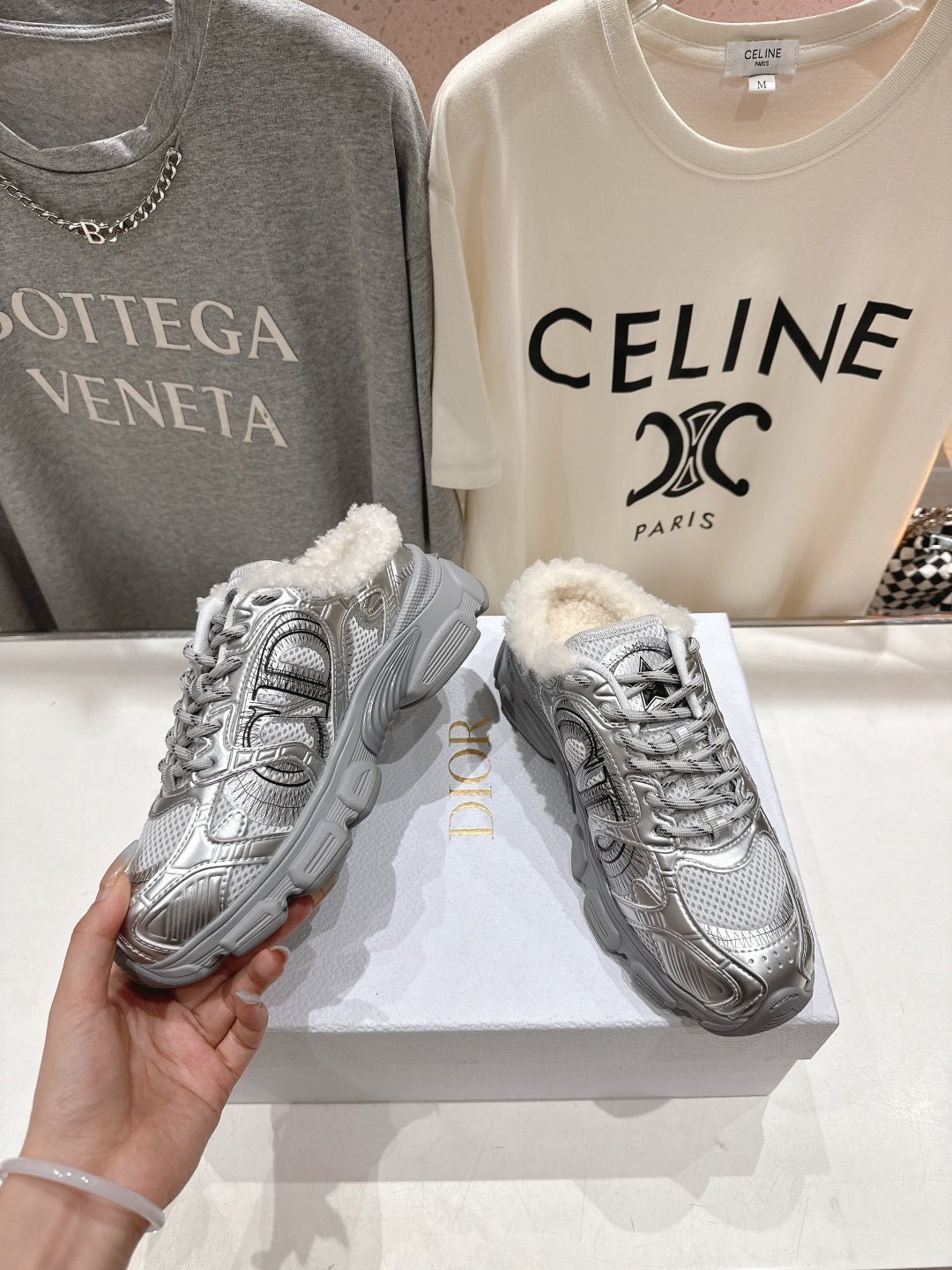 DIOR CHRONO SNEAKER 25S IN SILVER LAMBSKIN AND MESH FABRIC STYLE 10