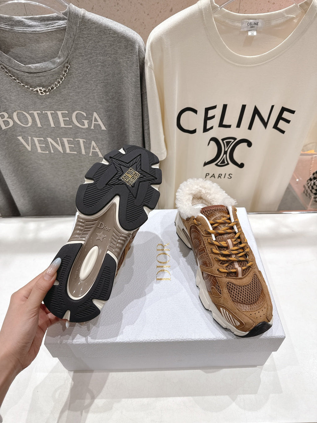DIOR CHRONO SNEAKER 25S IN BROWN SUEDE AND MESH FABRIC