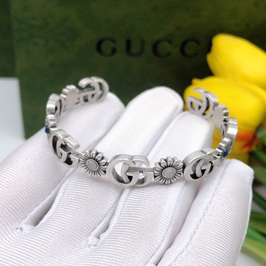 Double Gucci Flowers Open Cuff Bracelet
