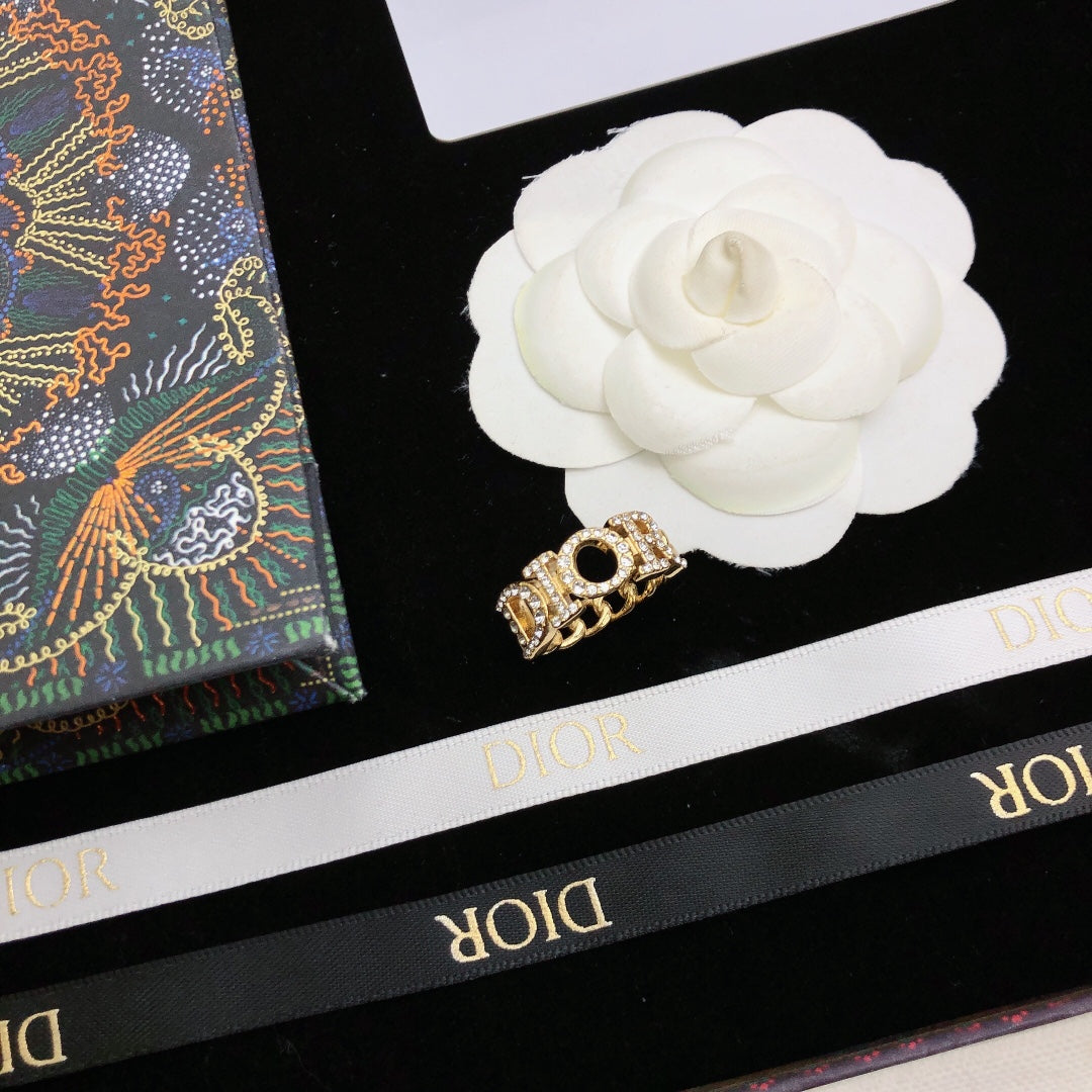 18K Dior Revolution Chain Ring