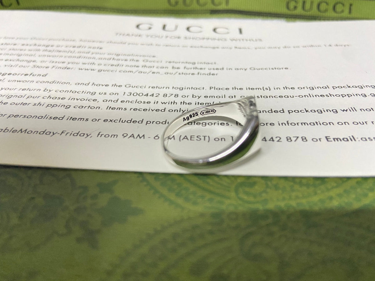 Double Gucci Interlocking Gucci Red Enamel Heart Ring
