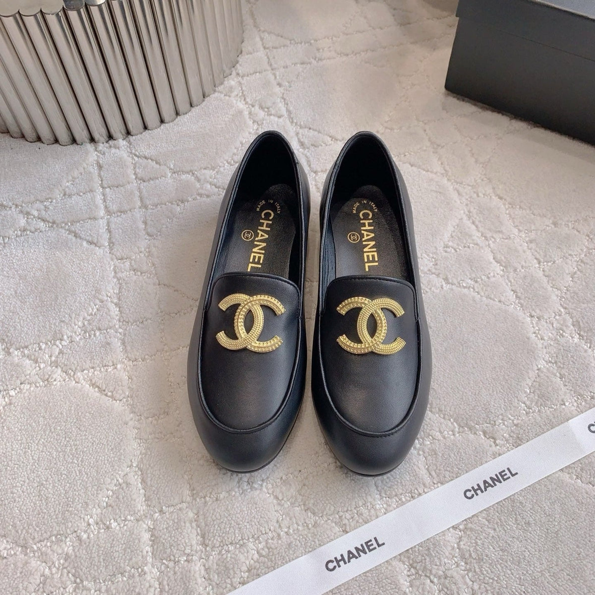 CHANEL 25S LOAFERS WITH LARGE LOGO IN BLACK CALFSKIN GOLD HARDWARE