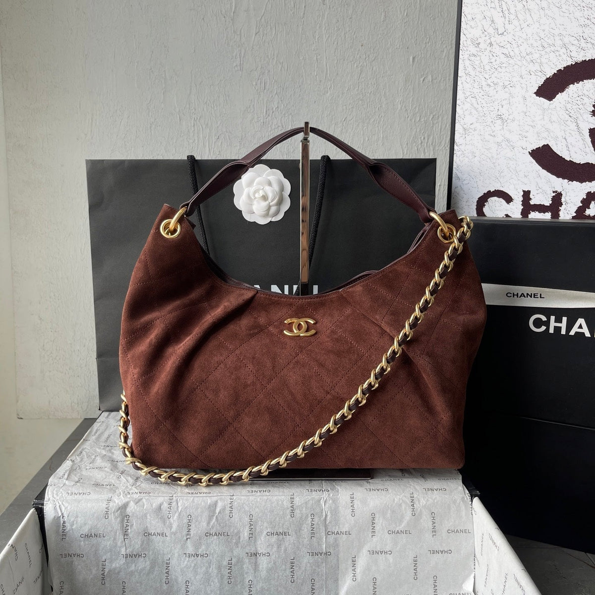 CHANEL 25S HOBO BAG 33 IN DARK BROWN SUEDE WITH GOLD HARDWARE
