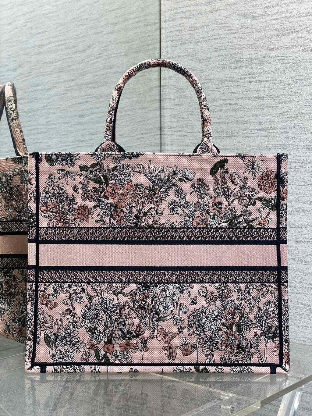DIOR 25S LUCKY LARGE DIOR BOOK TOTE 42 IN PINK MULTICOLOR DIOR FLOWERS CALENDAR ALLOVER EMBROIDERY