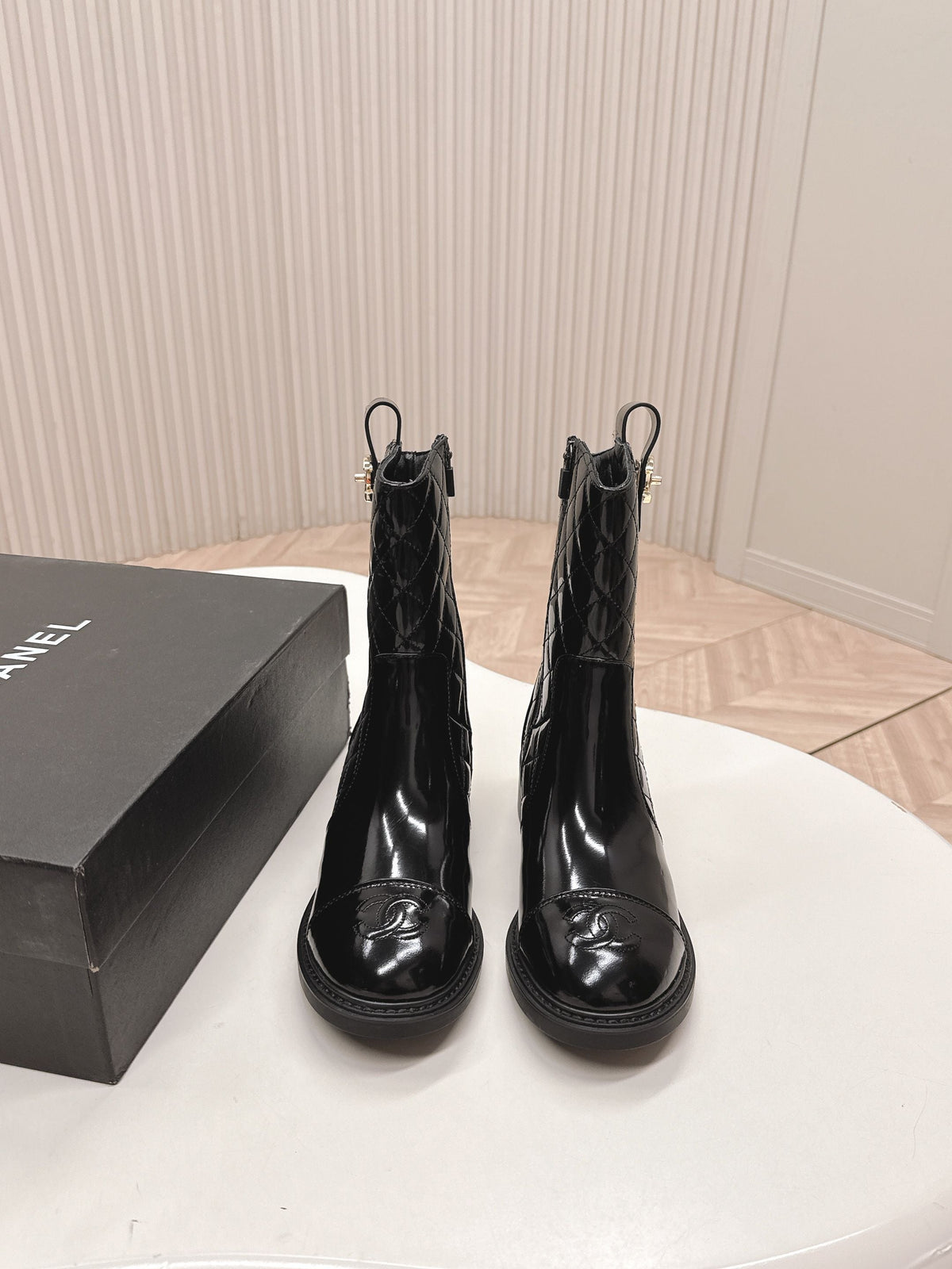 CHANEL ANKLE BOOTS 25S IN BLACK GLOSSY LAMBSKIN WITH GOLD HARDWARE