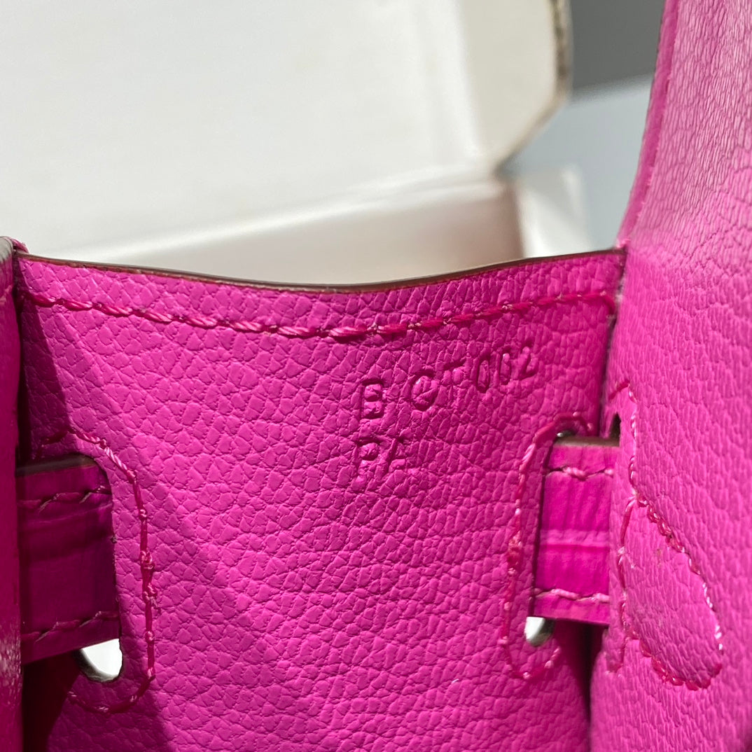 HERMES 25S MINI KELLY 19 IN DEEP MAGENTA CALFSKIN GOLD HARDWARE