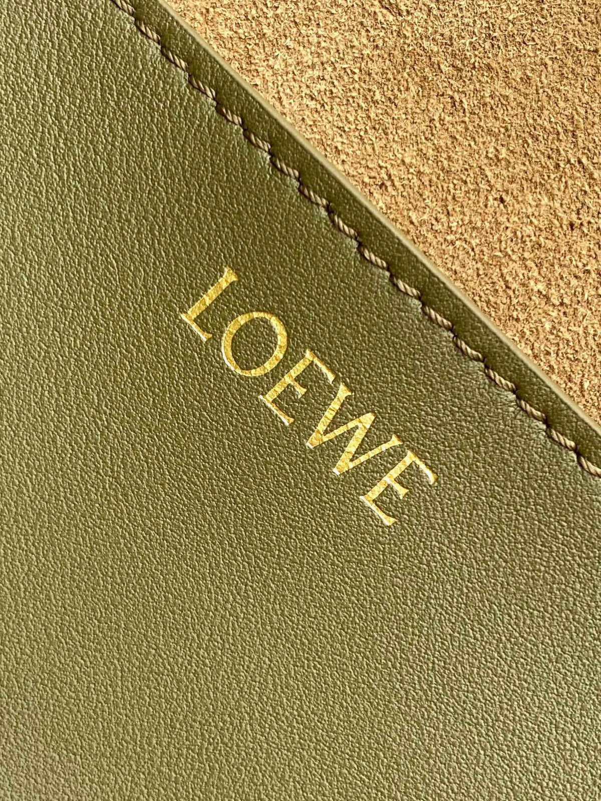 LOEWE 25S PUZZLE FOLD BAG 31 IN OLIVE GREEN AND DARK BLUE SHINY CALFSKIN