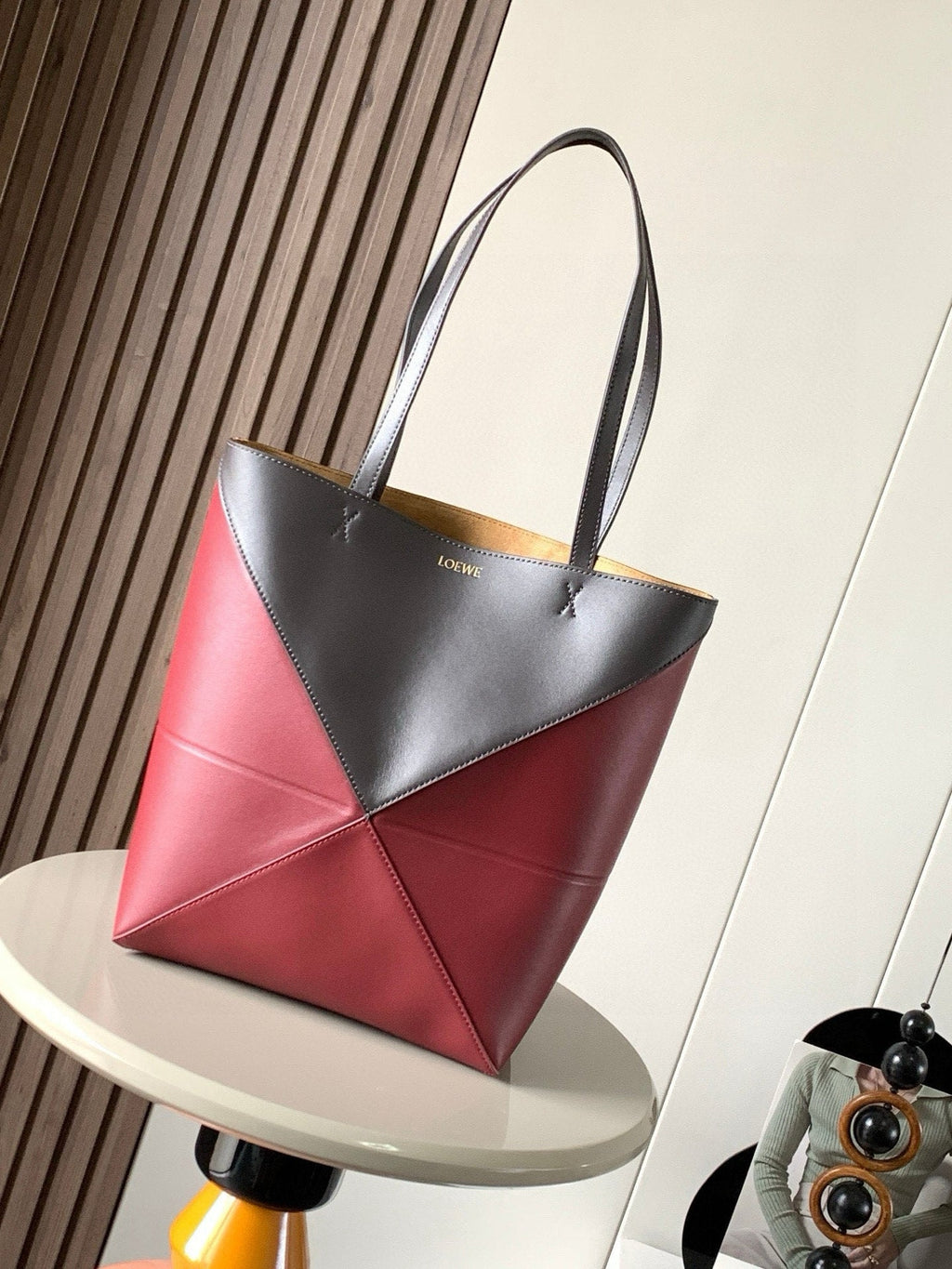 LOEWE 25S PUZZLE FOLD BAG 31 IN SOCOLA AND MAROON SHINY CALFSKIN