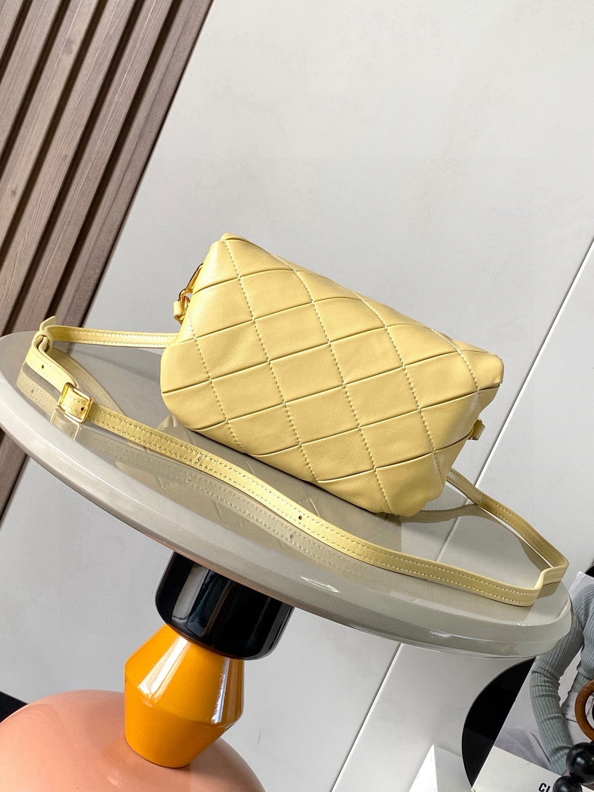 LOEWE 25S PUFFER GOYA BAG 20 IN LIGHT YELLOW NAPPA LAMBSKIN