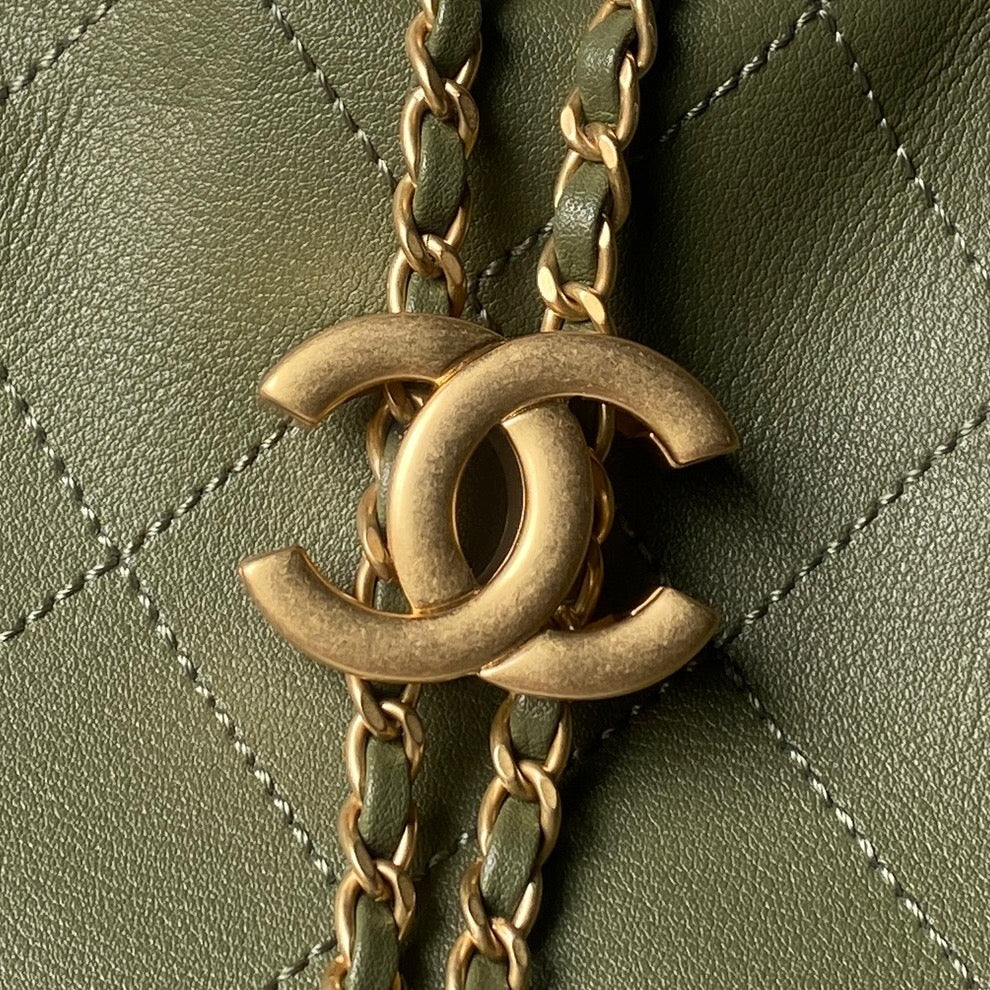 CHANEL 25S HOBO BAG 45 IN DARK GREEN LAMBSKIN