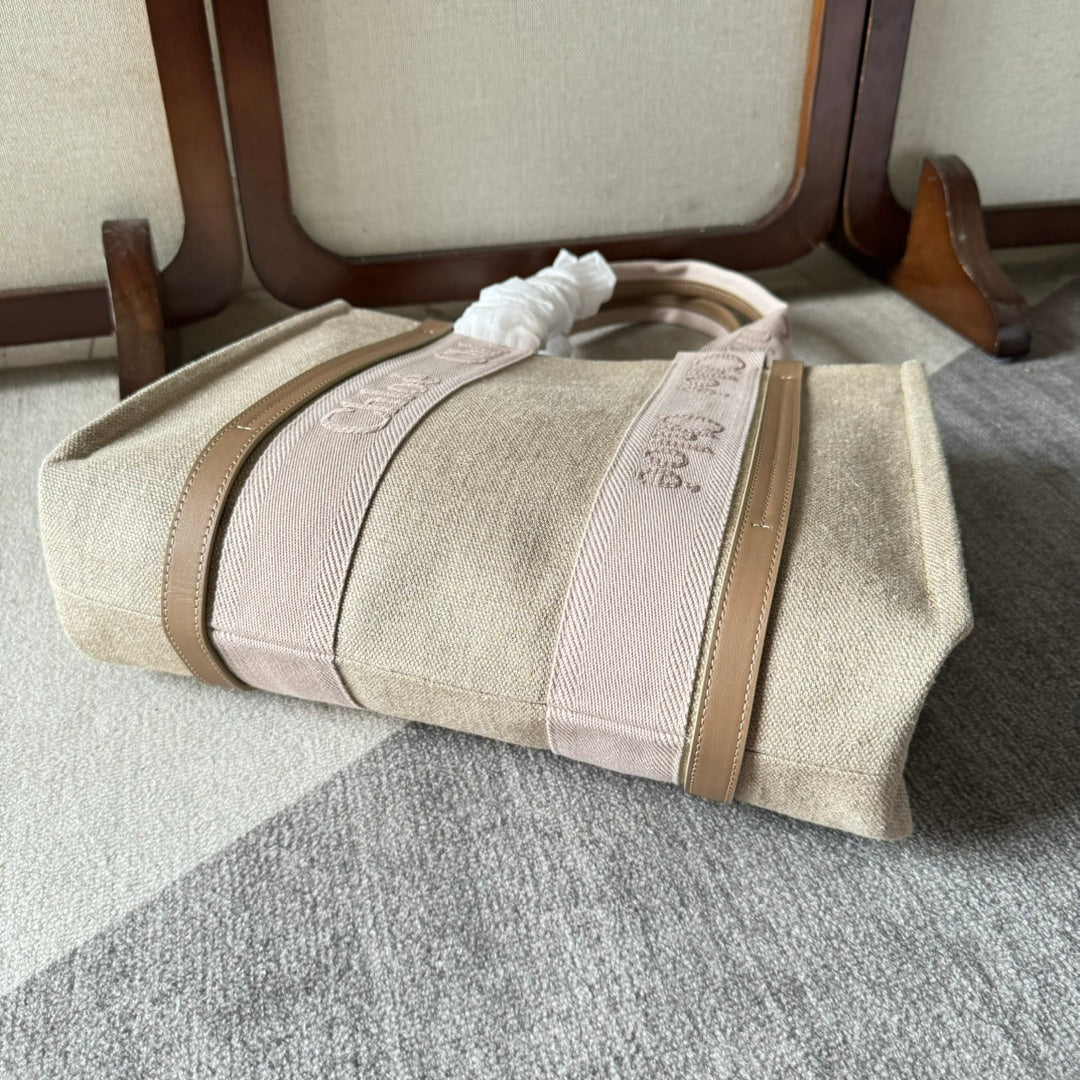 MEDIUM WOODY TOTE BAG 37 IN BEIGE LINEN CANVAS LIGHT PINK WEBBING LOGO EMBROIDERY