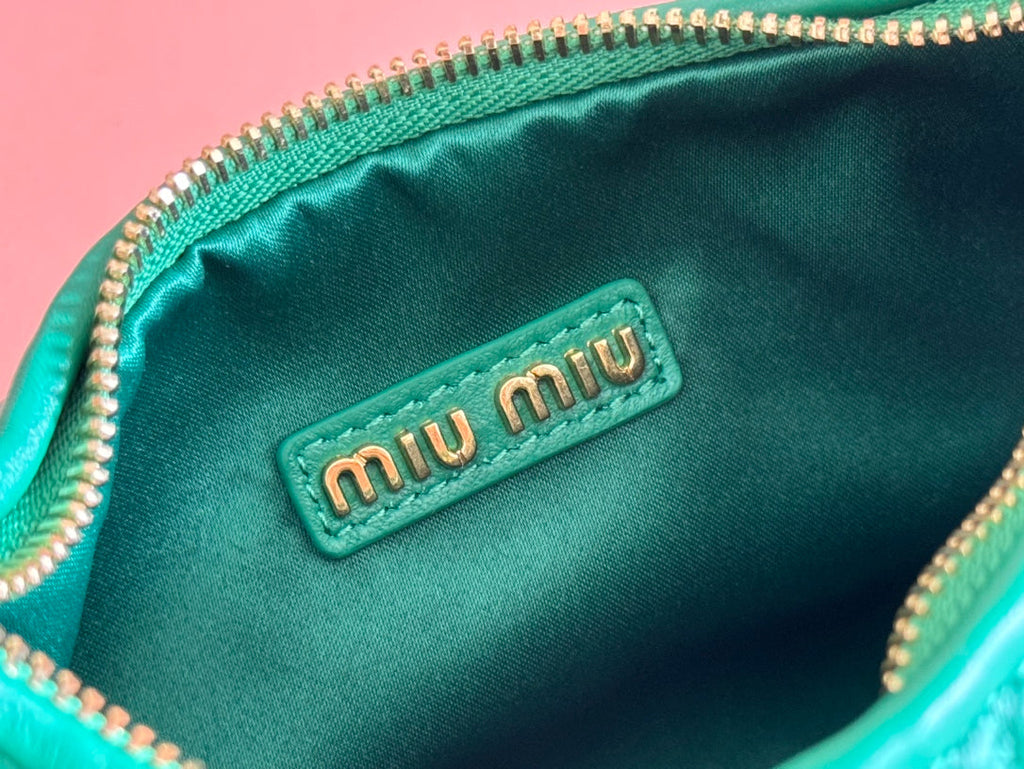 WANDER MATELASSÉ HANDBAG 23 IN PINE GREEN LAMBSKIN