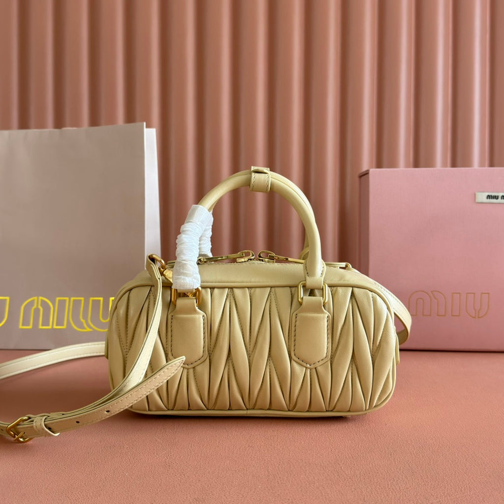 ARCADIE MATELASSÉ BAG 22 BEIGE IN CALFSKIN