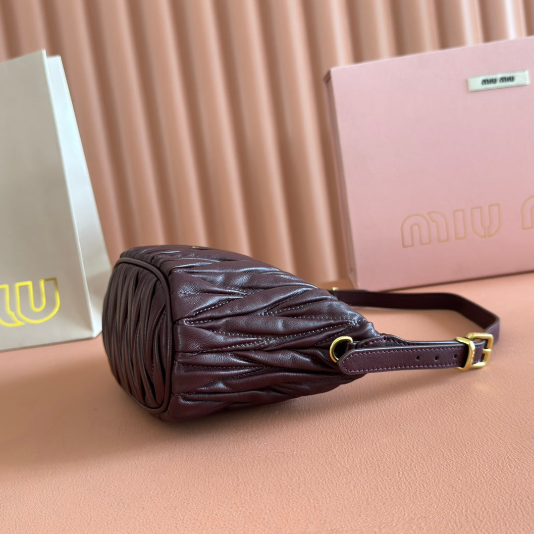 MIUMIU 26S POUCH BAG 15 IN COFFEE BROWN CALFSKIN GOLD HARDWARE