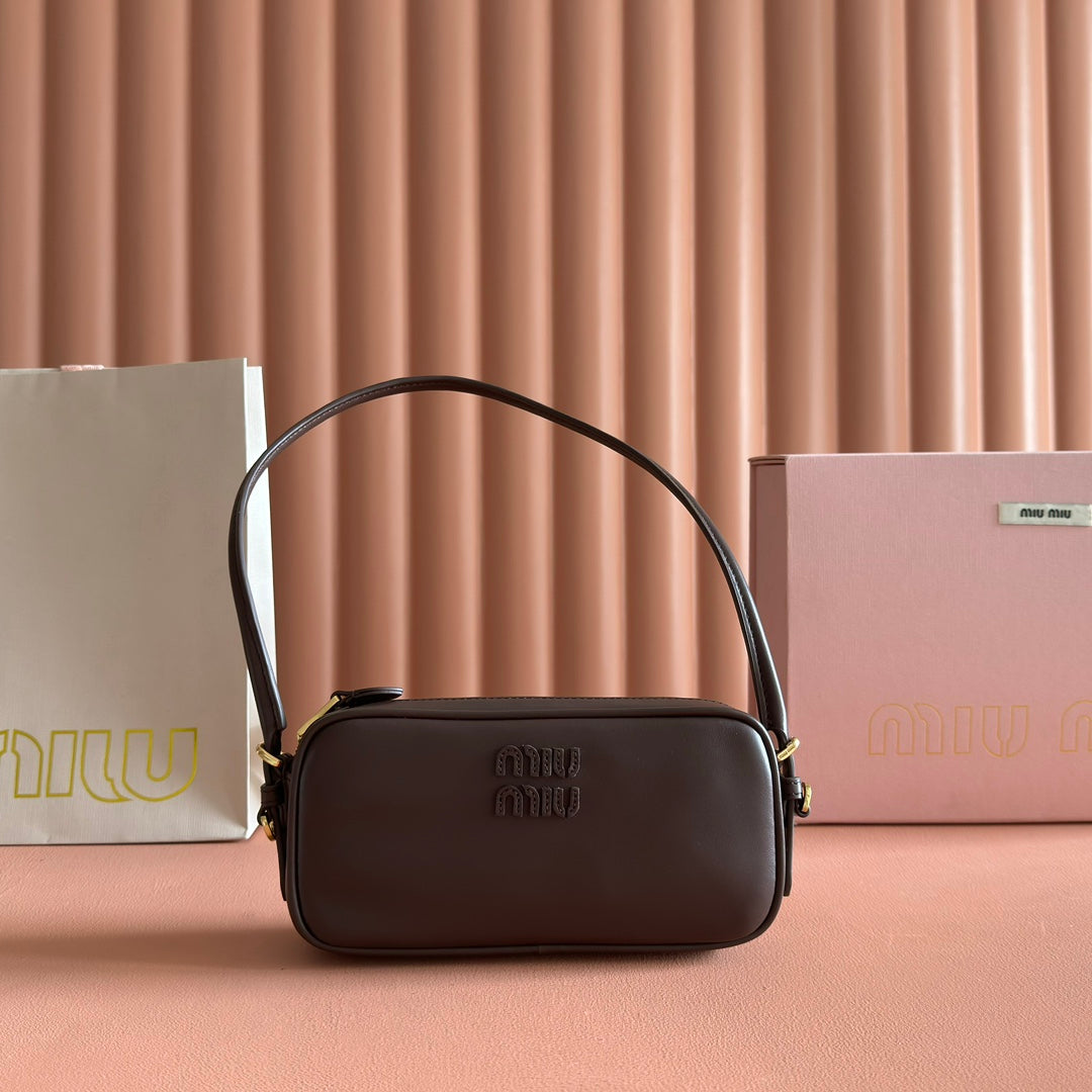 MIUMIU 26S POUCH BAG 20 IN DARK BROWN CALFSKIN GOLD HARDWARE