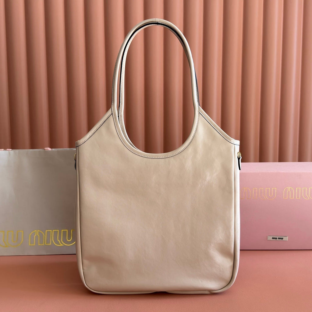 MIUMIU 26S IVY 40 TOTE IN BEIGE PATENT CALFSKIN