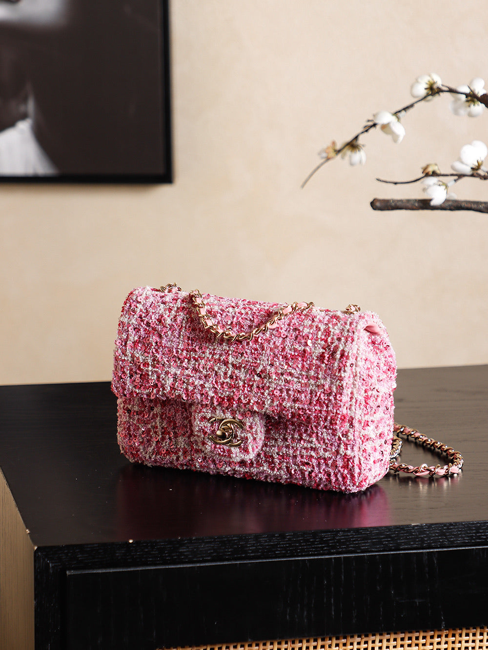 CHANEL 25S FLAP BAG 21 CM IN PINK SEQUINED TWEED WITH GOLD HARDWARE