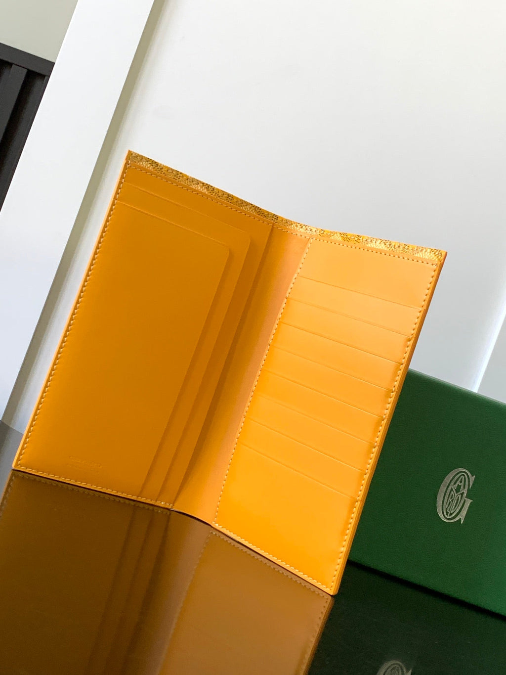 RICHELIEU CHECKBOOK WALLET 19 IN YELLOW GOYARDINE CANVAS AND CALFSKIN