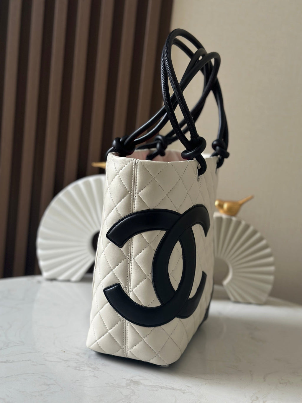 CHANEL 25S CAMBON LIGNE TOTE BAG 24 IN WHITE MIX BLACK CALFSKIN