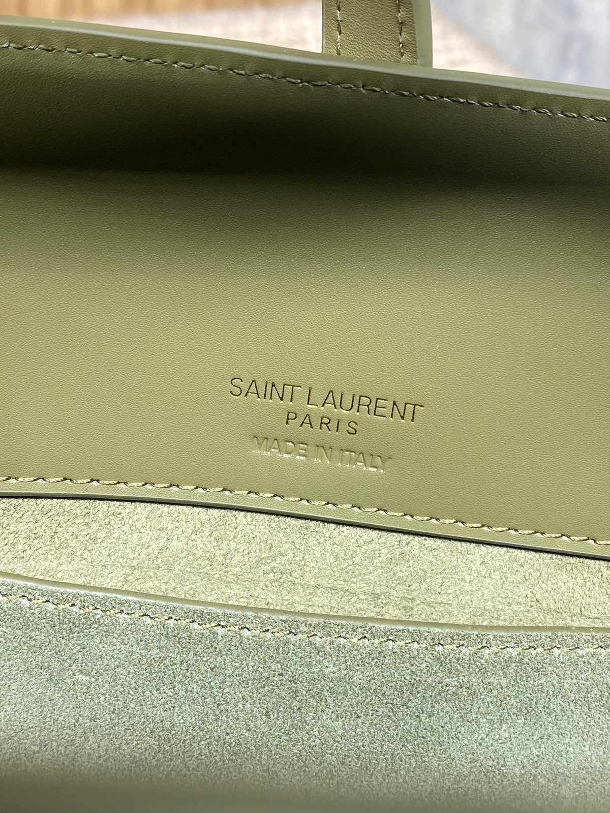 LE 37 SMALL BUCKET BAG 20 IN AVOCADO GREEN CALFSKIN GOLD HARDWARE