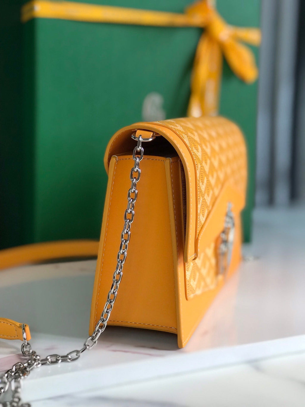 DUCHESSE MARIE-CAROLINE BAG 25 IN YELLOW GOYARDINE CANVAS AND SMOOTH CALFSKIN