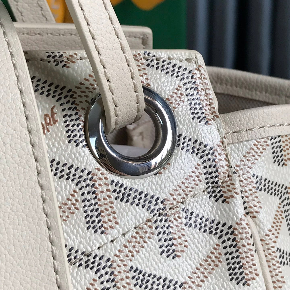 ROUETTE SOUPLE BAG 30 IN WHITE GOYARDINE CANVAS AND CALFSKIN