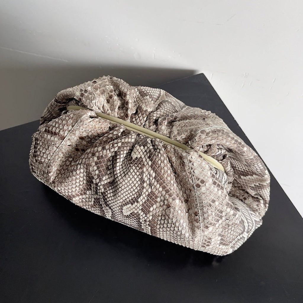 POUCH CLUTCH 38 IN SNAKE PATTERN CALFSKIN