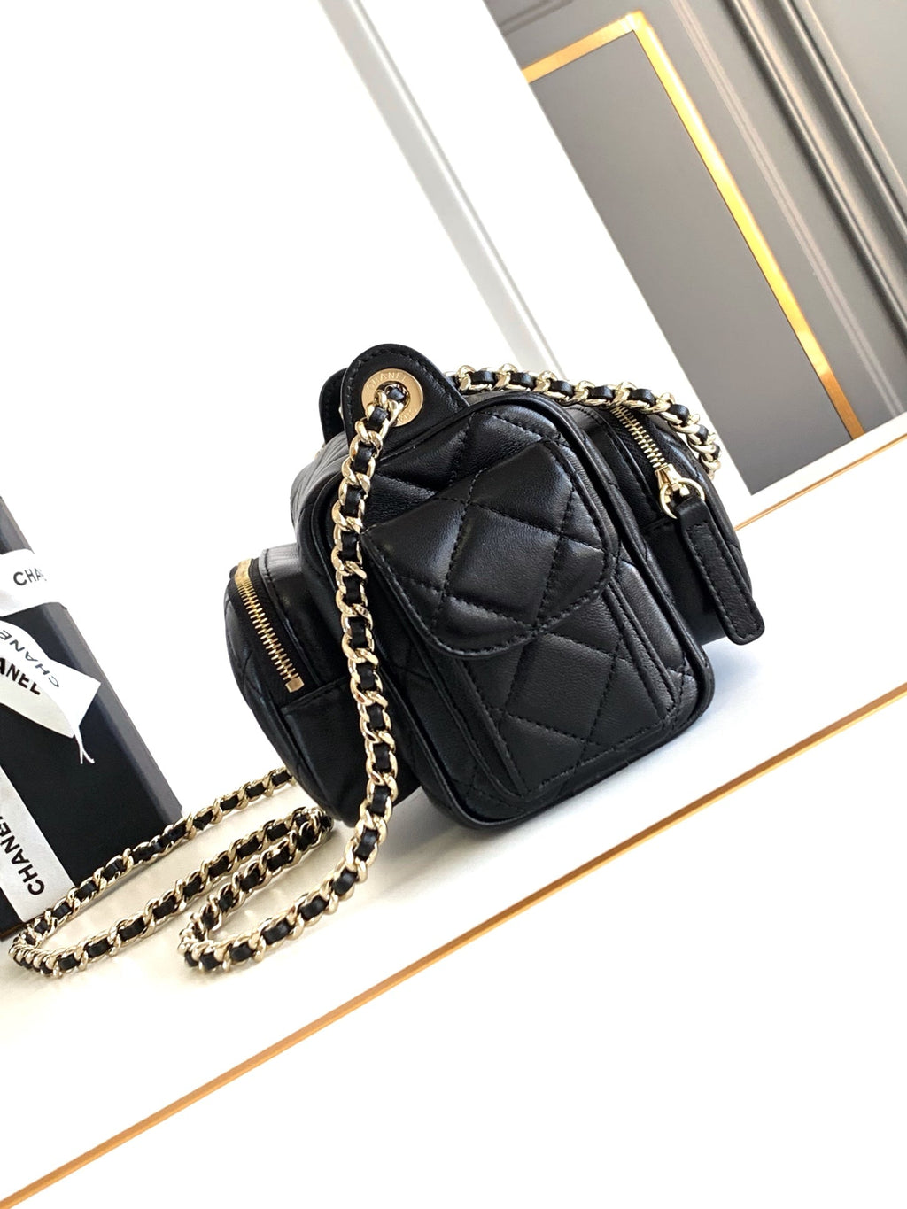 CHANEL 25S CAMERA BAG 23 IN BLACK LAMBSKIN WITH GOLD HARDWARE