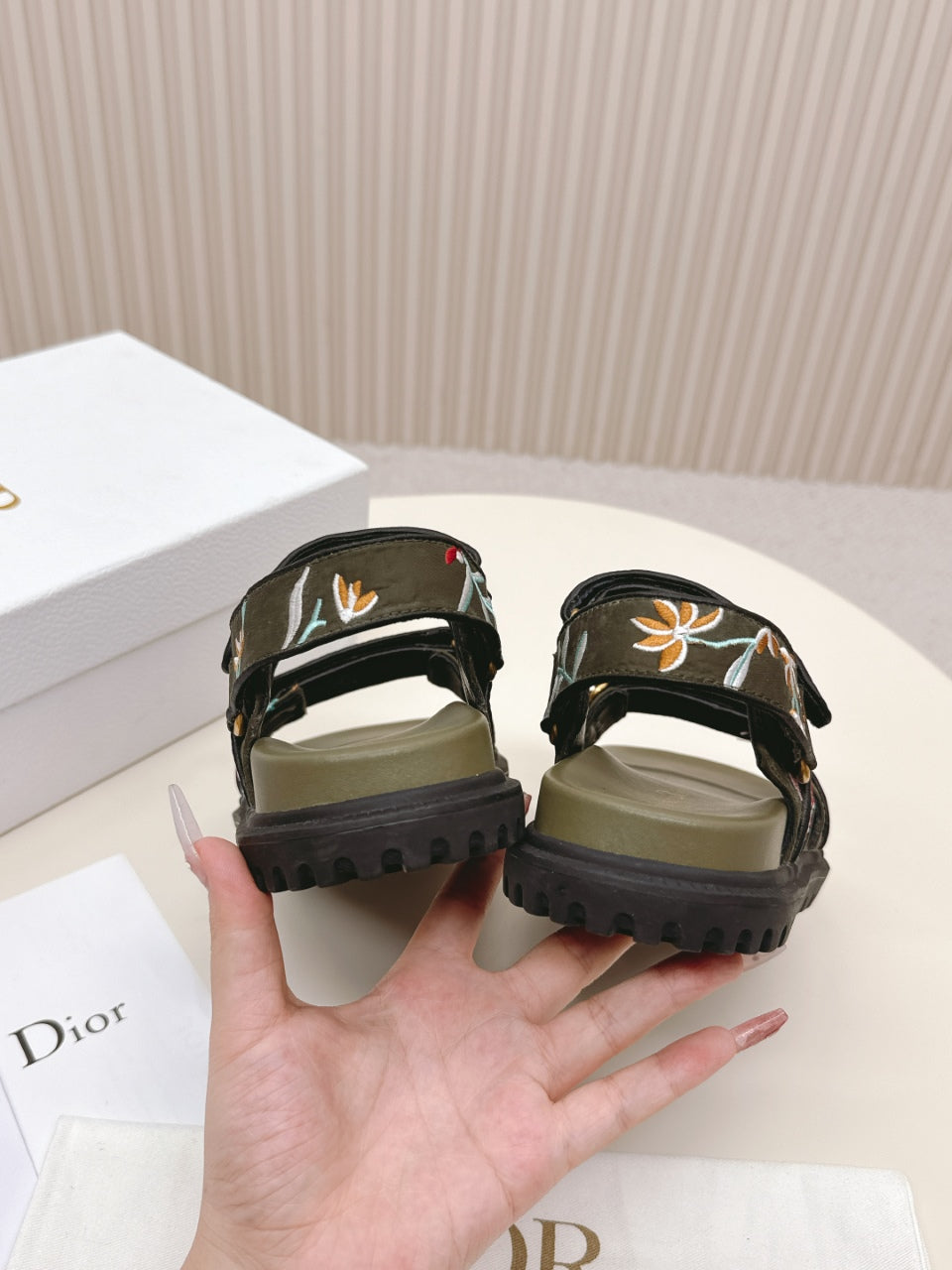 DIOR BACK-STRAP SANDALS 25S IN MOSS GREEN CALFSKIN EMBROIDERED WITH PETITES FLEURS