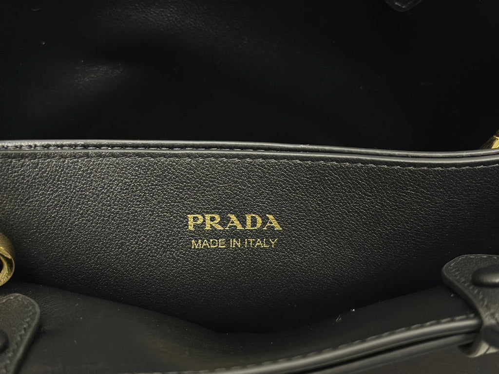 PRADA 25S BUCKLE MEDIUM HANDBAG 28 IN BLACK CALFSKIN GOLD HARDWRE