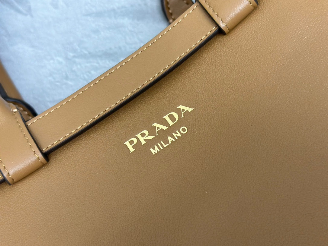 PRADA 25S BUCKLE MEDIUM HANDBAG 28 IN CARAMEL CALFSKIN GOLD HARDWRE