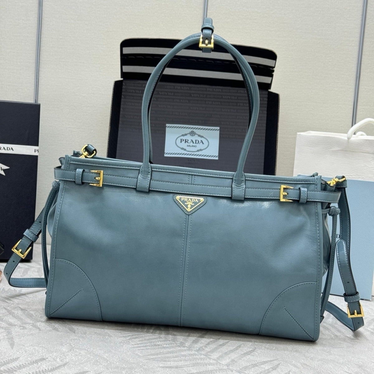 PRADA 25S BONNIE LARGE HANDBAG 38 IN LIGHT BLUE GLOSSY CALFSKIN GOLD HARDWRE