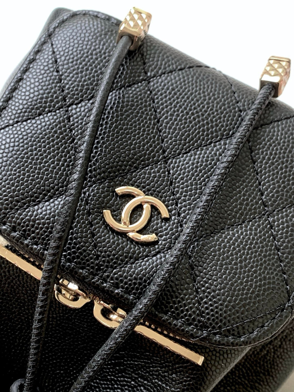 CHANEL 25S MINI BUCKET BAG 12 IN BLACK CALFSKIN GOLD HARDWARE