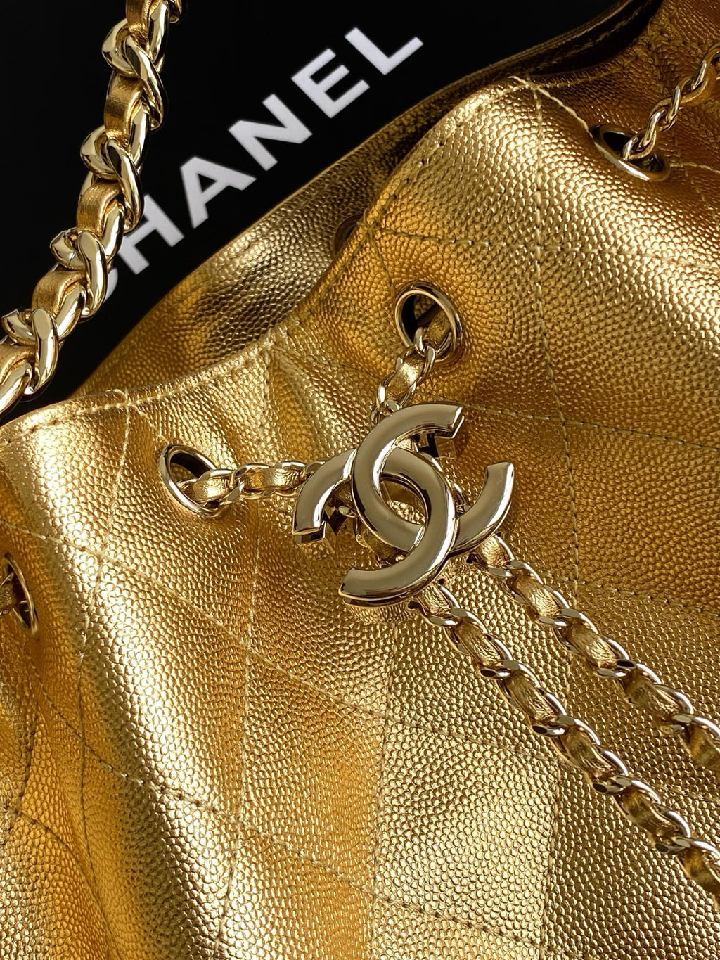 CHANEL 25S HOBO BAG 40 IN METALLIC GOLD CAVIAR LEATHER